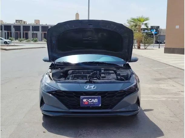 Car image 30