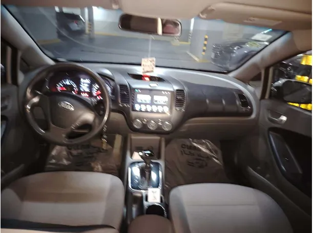 Car image 21
