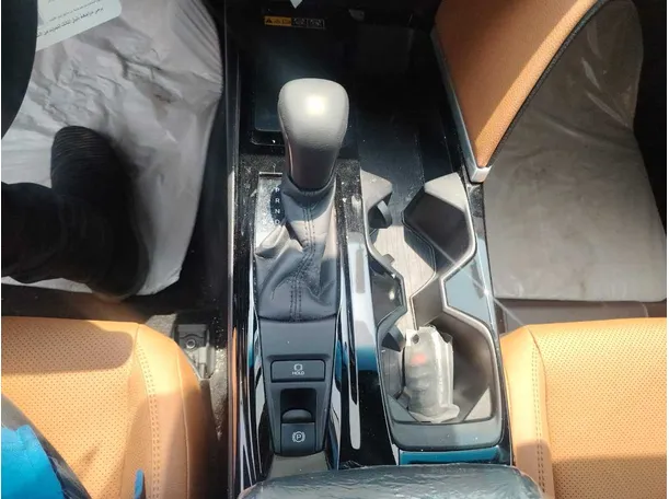 Car image 23