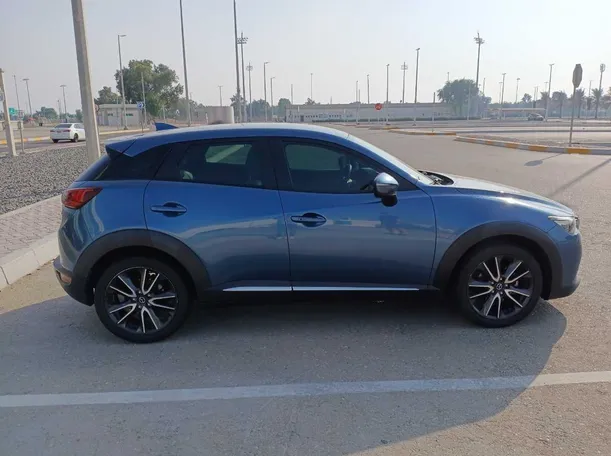 Car image 8