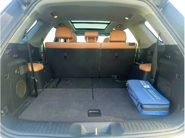 Car image 33
