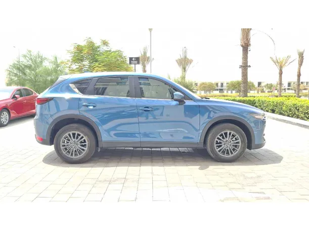 Car image 9