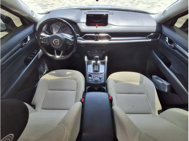 Car image 16