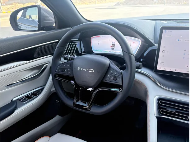 Car image 21