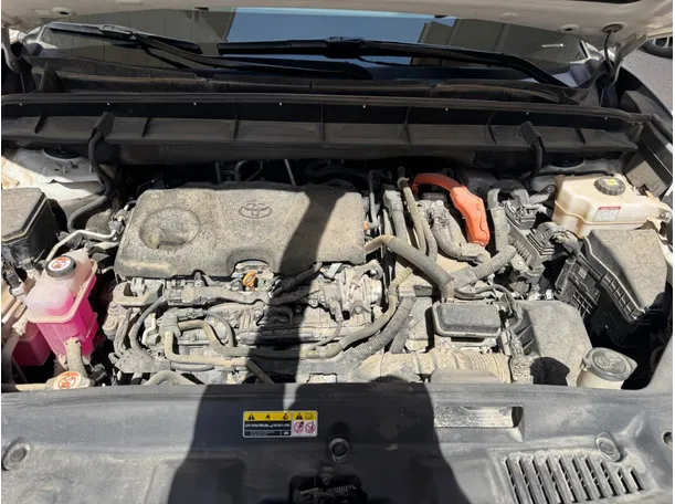 Car image 23