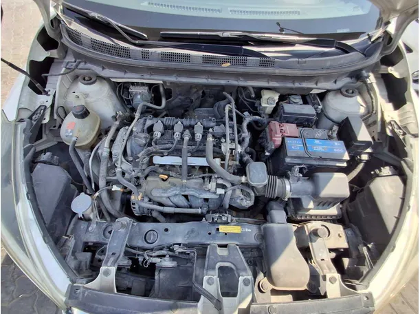 Car image 19