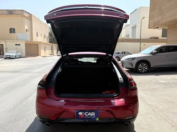 Car image 24