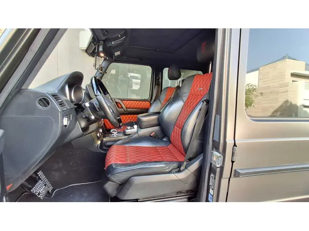 Car image 12