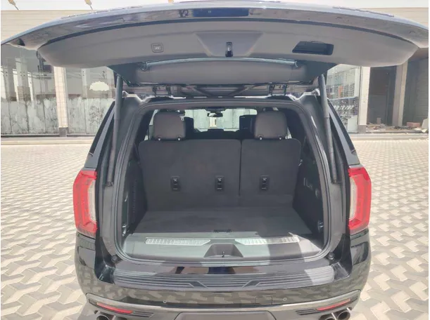 Car image 24