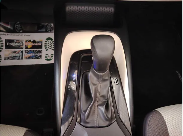 Car image 21