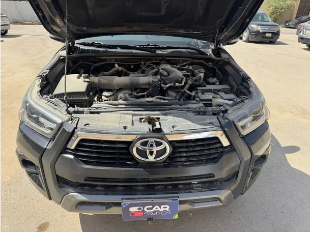 Car image 19