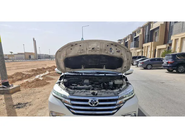 Car image 21