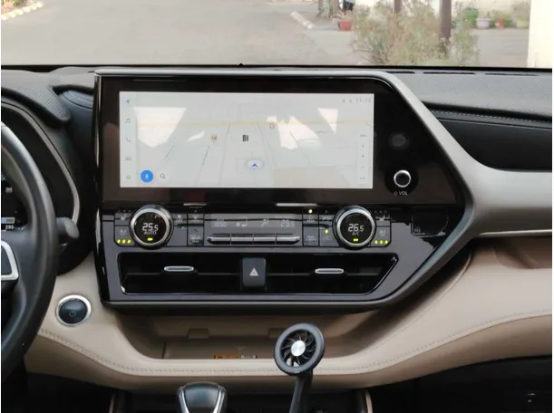 Car image 21