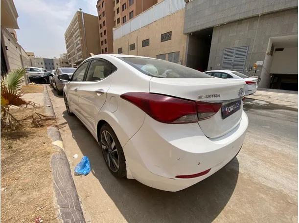 Car image 7