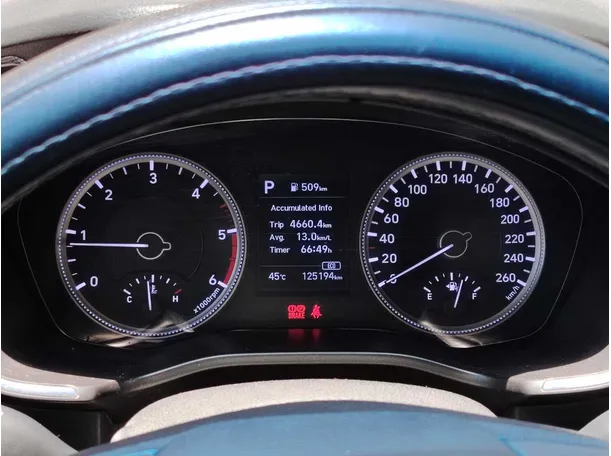 Car image 23