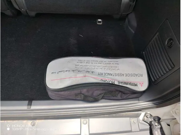 Car image 38