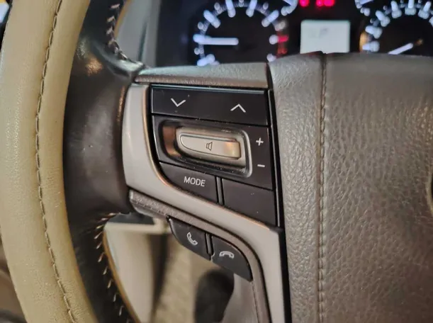 Car image 37