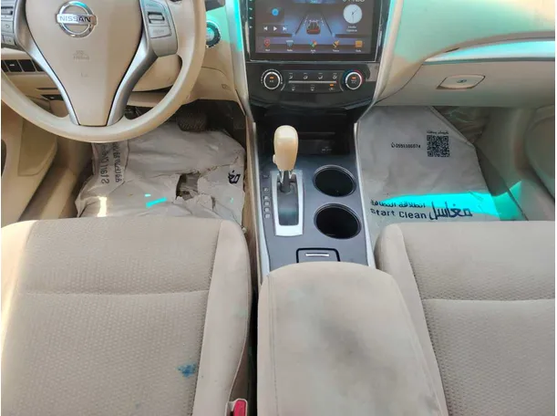 Car image 21