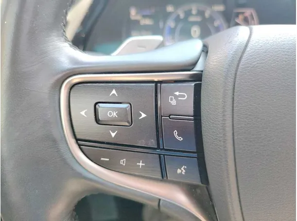 Car image 40