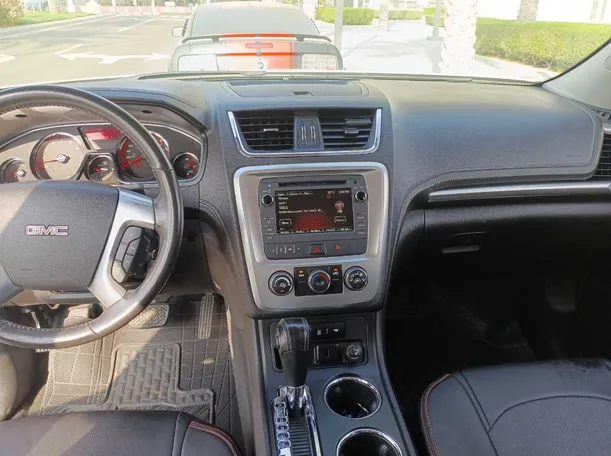 Car image 16