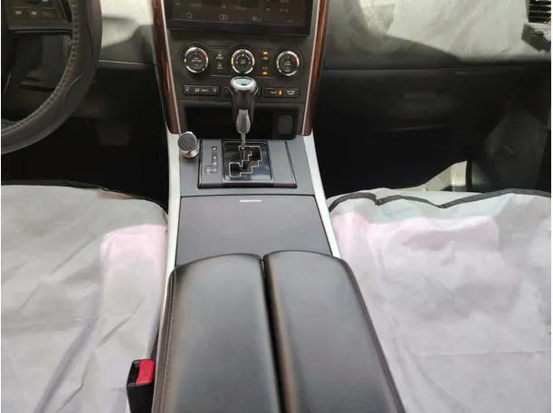 Car image 38