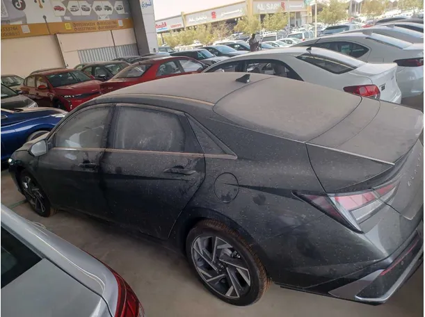 Car image 6
