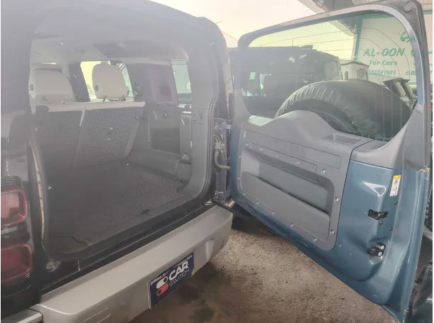 Car image 31
