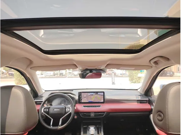 Car image 18