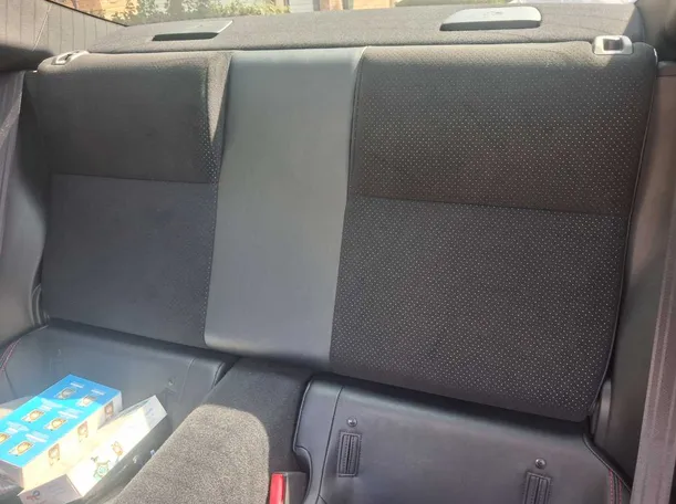 Car image 13