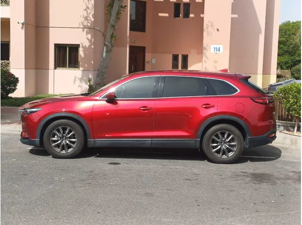 Car image 4