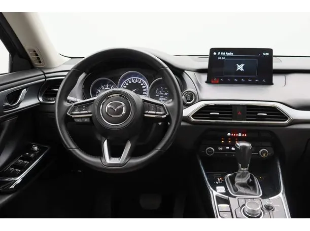 Car image 15