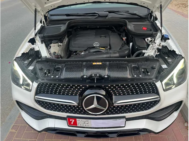 Car image 37