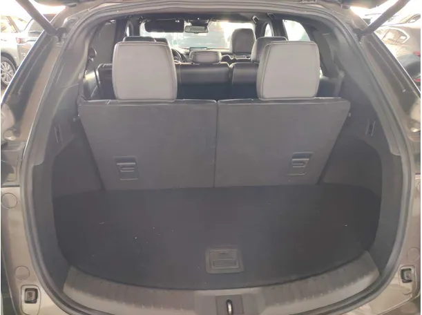 Car image 34