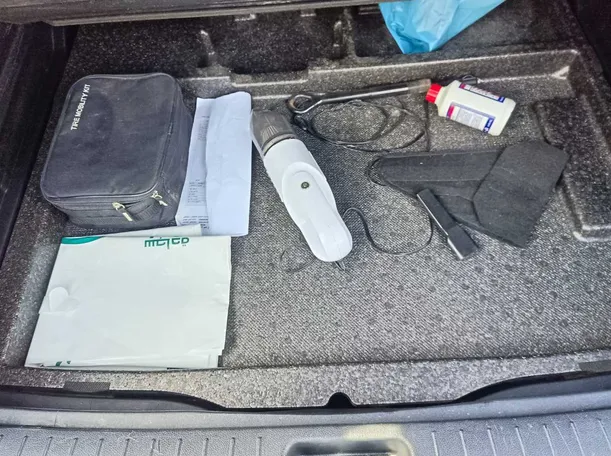 Car image 31