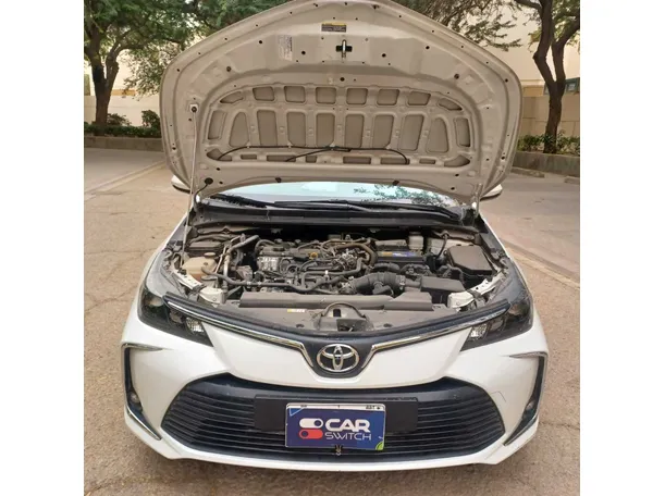 Car image 30