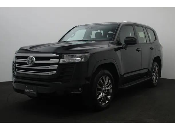 2025 تويوتا لاندكروزر في الشارقة