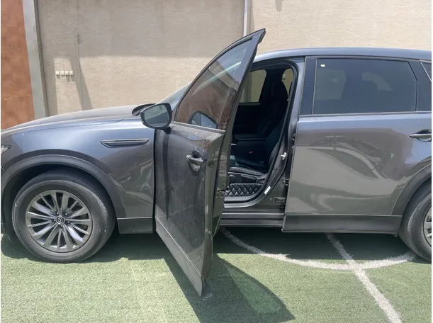 Car image 13