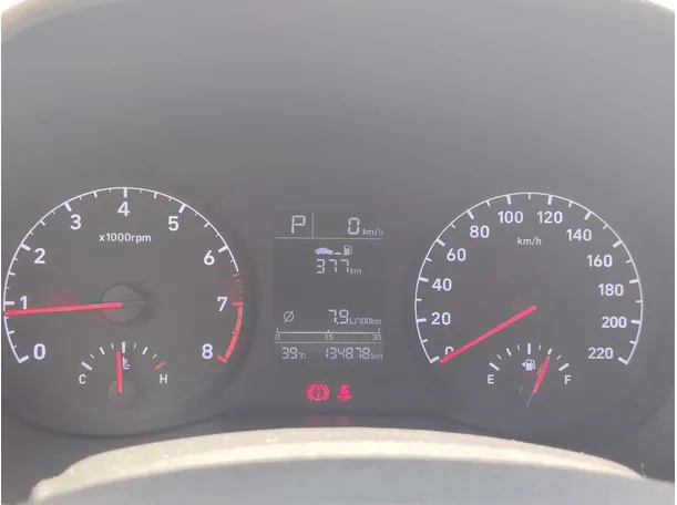 Car image 24