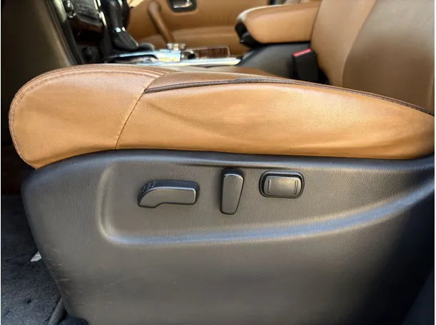 Car image 27