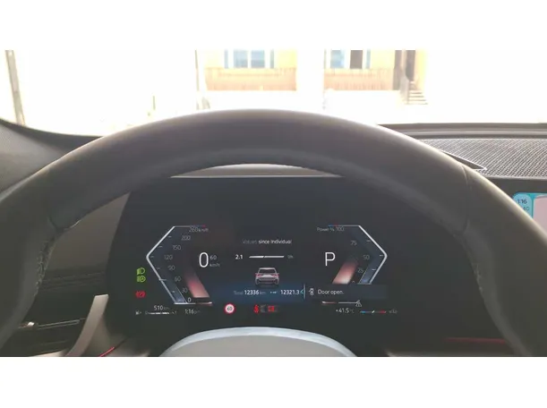 Car image 19