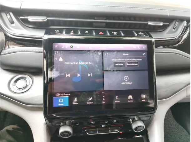 Car image 26