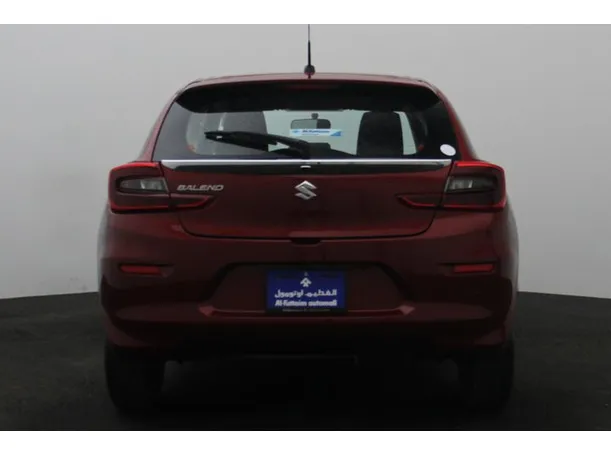 Car image 12