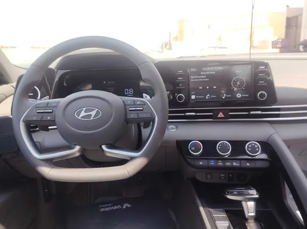 Car image 20