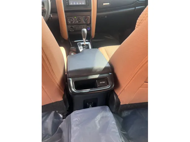 Car image 24