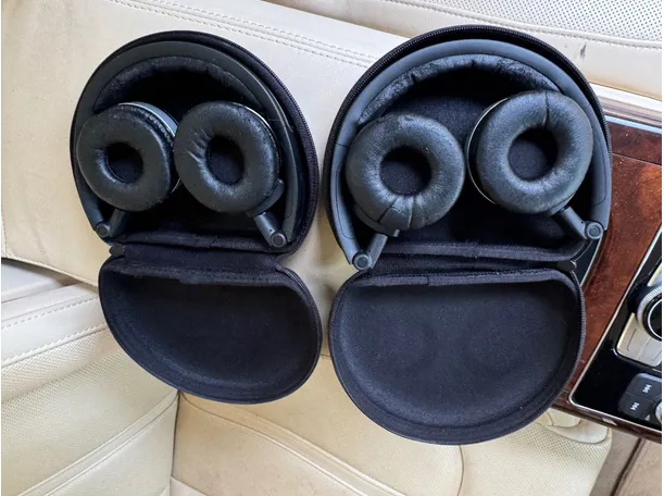 Car image 26