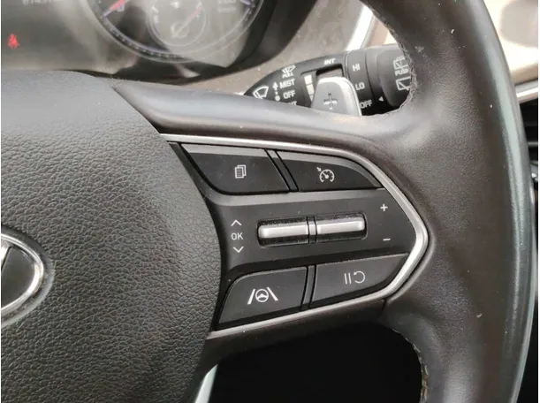 Car image 34