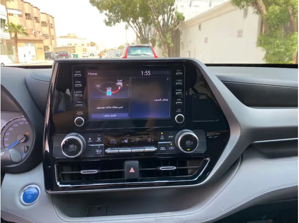Car image 16