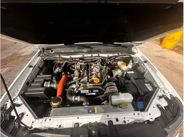 Car image 25
