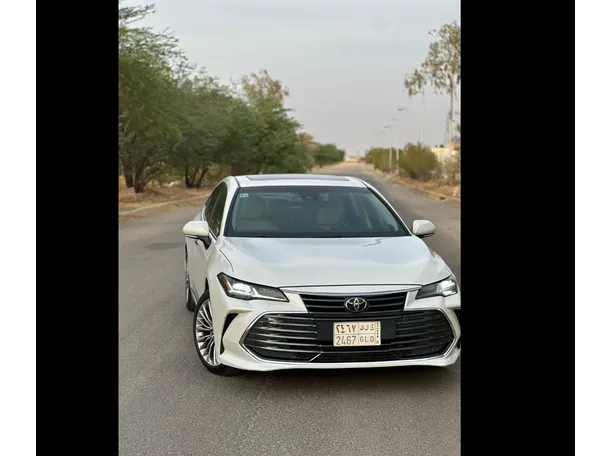2019 Toyota Avalon in KSA