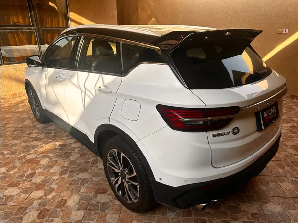 Car image 7